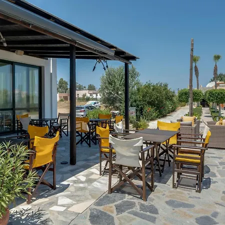 Ilios And Irene 1 B&B 3*