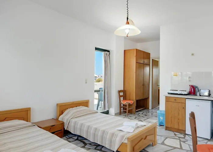 Ilios And Irene 1 Bed & Breakfast